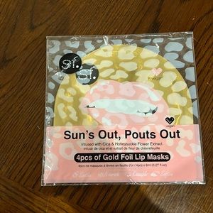 ⭐️NWOT⭐️ SF. Sun's Out, Pouts Out Gold Foil Lip Masks